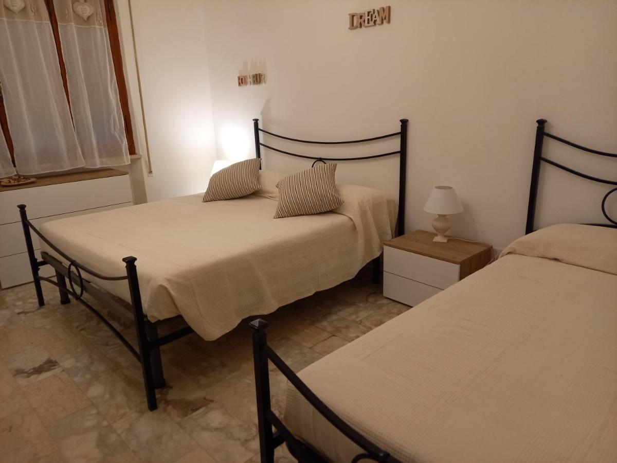 Bilocale Climatizzato A 850M Dalla Spiaggia Casa Katia Marina di Massa Εξωτερικό φωτογραφία